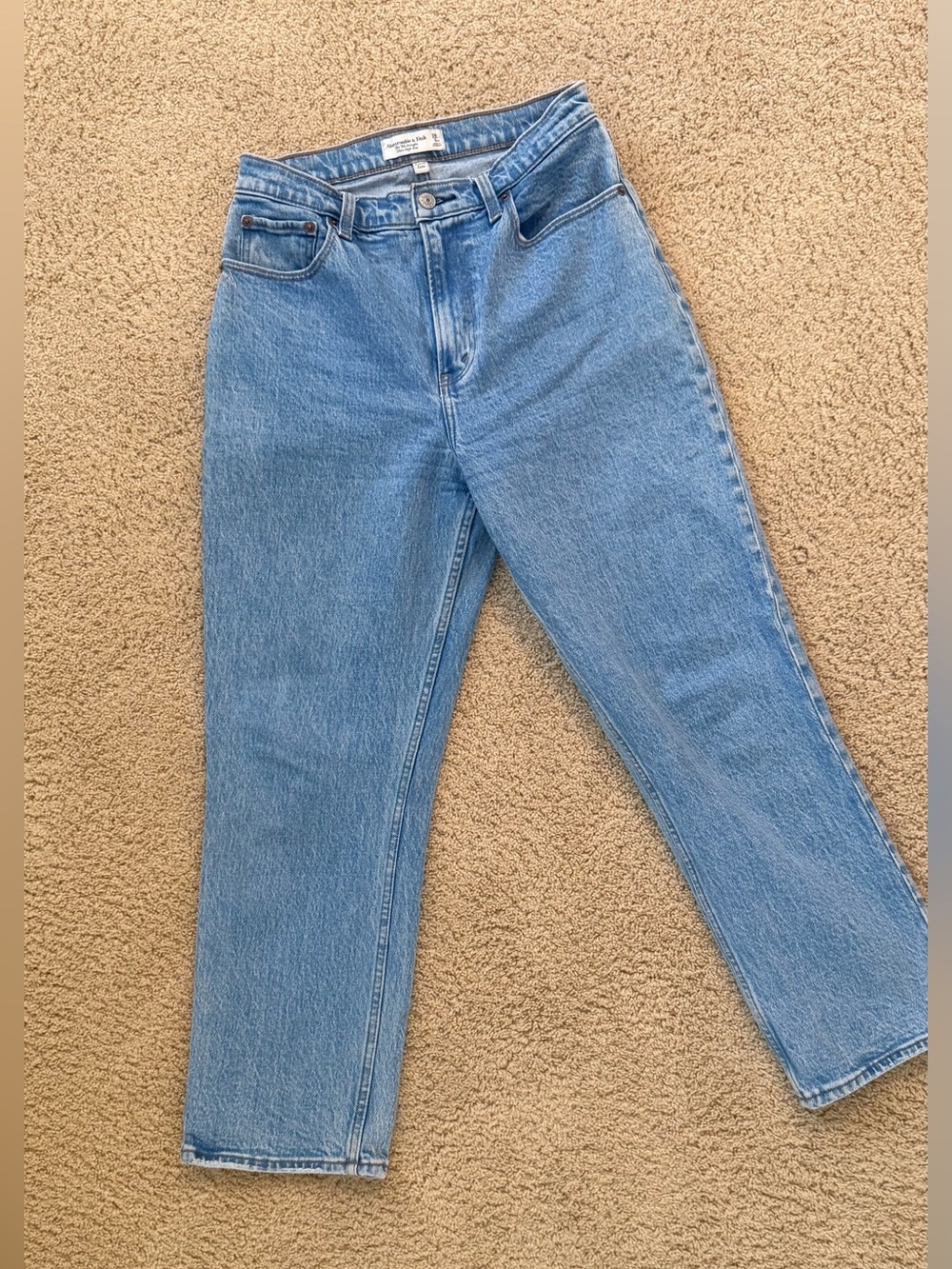 Abercrombie The 90’s Straight Ultra High Rise